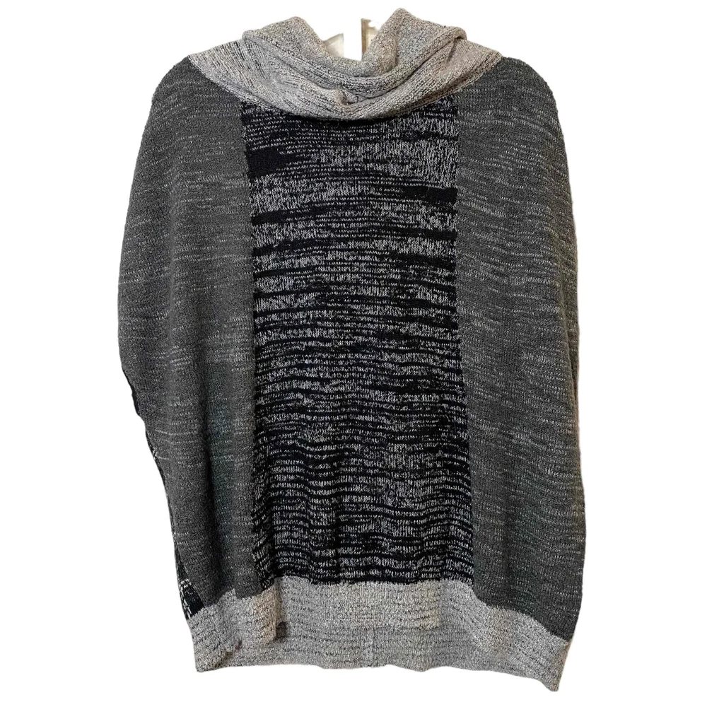 Curio New York Womens Black Gray Patchwork Poncho Style Sweater‎ Size M